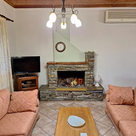 Elea Tatil Evi Parálion Ástros