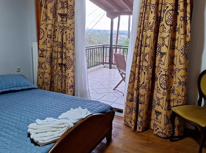 Elea * Parálion Ástros